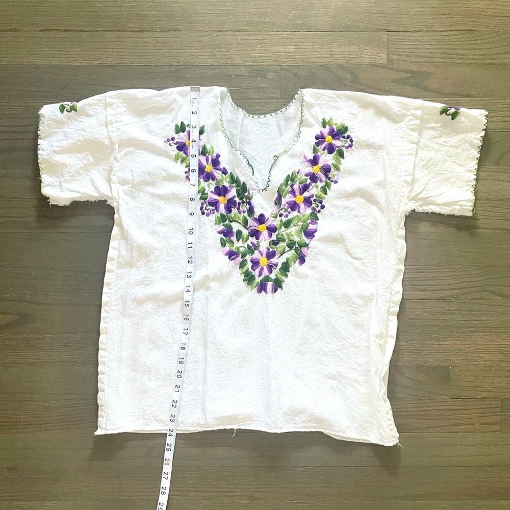 Vintage Handmade Embroidered Mexican Blouse Purple Floral Cotton Boho - Picture 6 of 6
